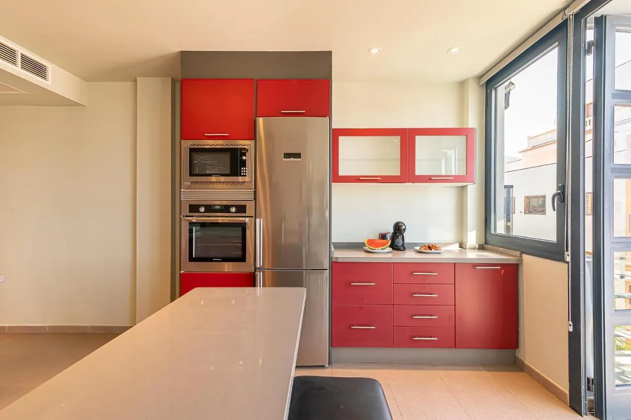 Luxury Holidays Suites, Playa De Los Cristianos 0*,  Spanyolország
