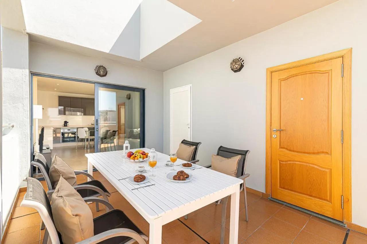 Luxury Holidays Suites, Playa De Los Cristianos Spanyolország